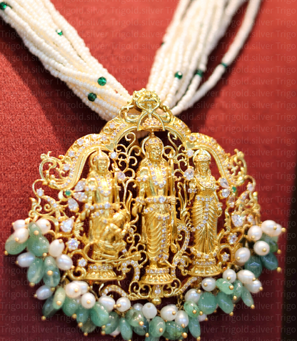 Ram Parivar Gold Pendant 91.6 BIS Hallmarked